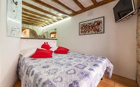 Largo di Torre Argentina Cozy Studio